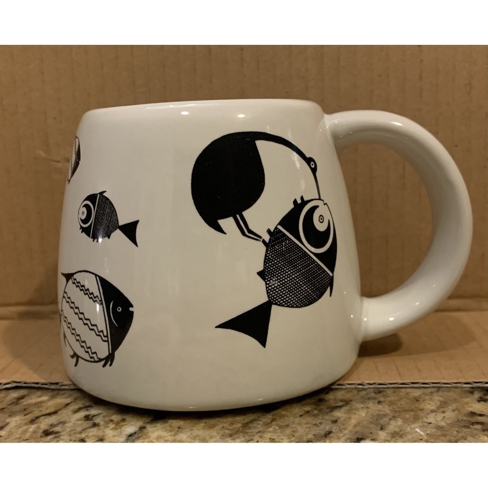 TREASURE CHEST Las Cruces NM Mimbres Culture fish symbol‎ mug #215